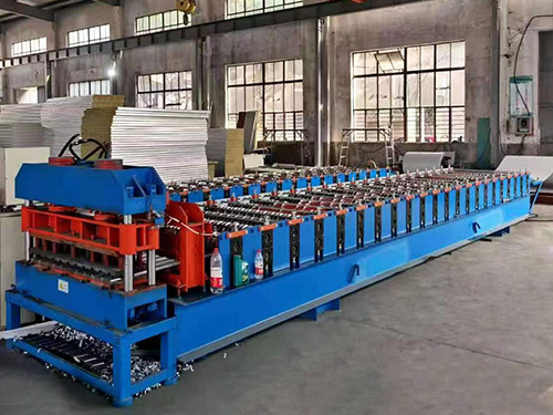 打包箱成型压瓦机